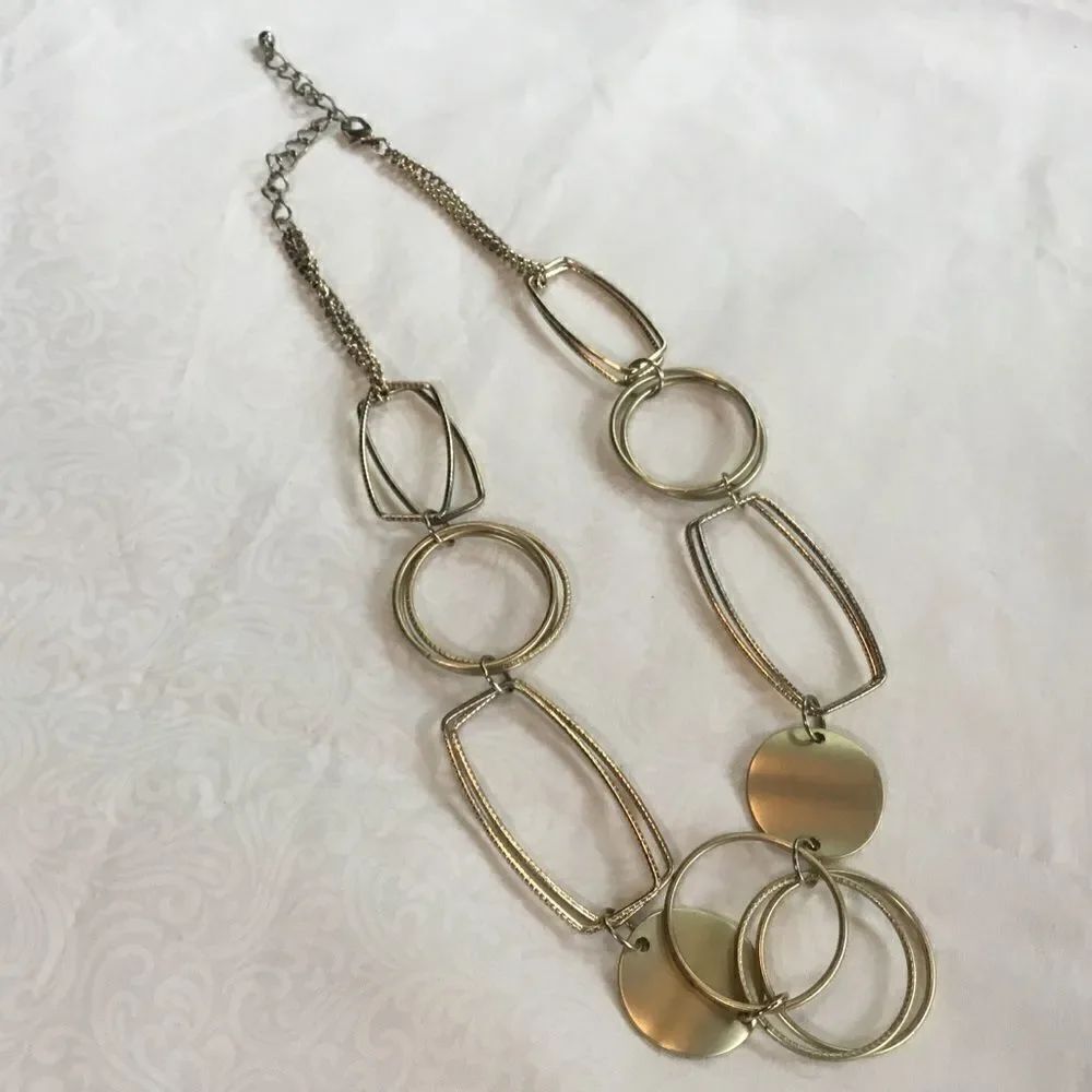 Adjustable Goldtone Links Necklace
